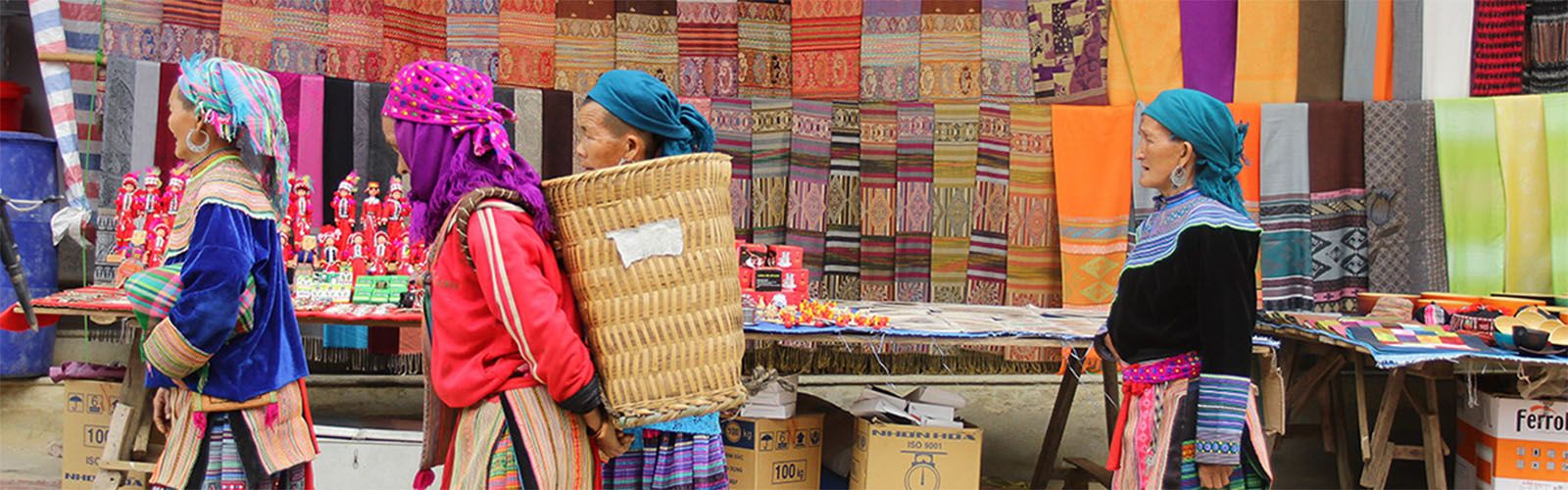Most Colorful Week-end Market Around Sapa  | Blogs | Asianventure Tours