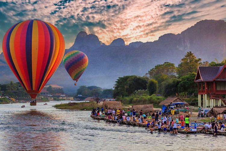 Vang Vieng Holidays | Asianventure Tours in Laos